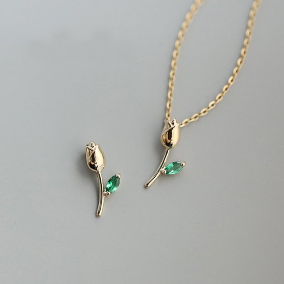 14k Gold Lily Necklace, Charm Pendant Necklace, Gold Flower Pendant,Gift for Her - Picture 1 of 7